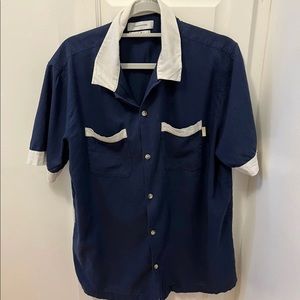 Men’s buttoned shirt
